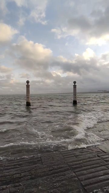 Lisbon 🇵🇹 - Winter Walk (1/2)
