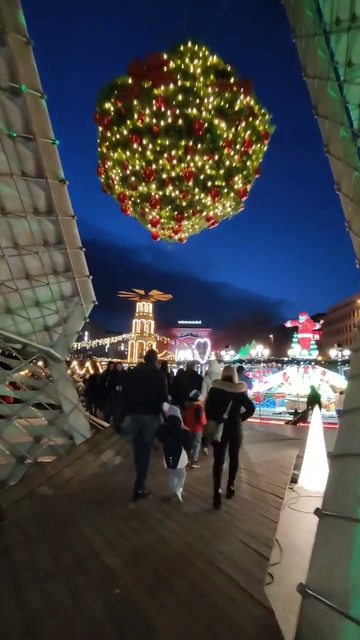 Poznan 🇵🇱 - New year's evening walk