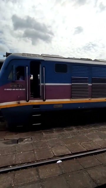 Train from Nha Trang to Danang / Vietnam 🇻🇳